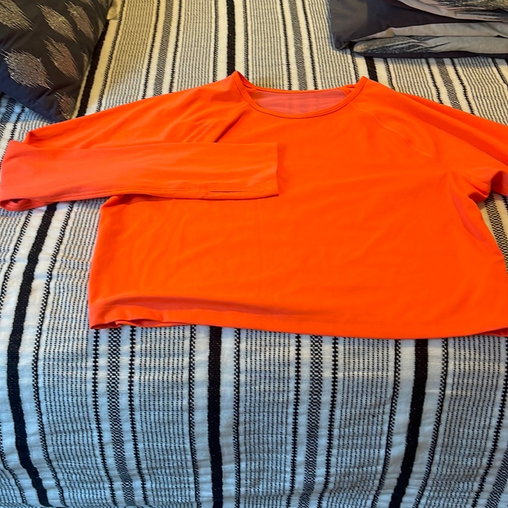 Old Navy Crop Mesh Back Workout Top